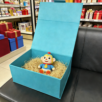 Boîte rigide en papier kraft biodégradable à fermeture magnétique haut de gamme avec logo personnalisé pour l'emballage de cadeaux, jouets ou vêtements