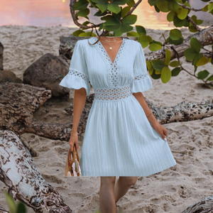 Vestido Casual de Mujer con Cuello en V, Encaje en la Cintura, Estilo Bohemio, Manga Corta, Color Sólido, Diseño Calado, Ideal para Fiestas en la Playa, Otoño - Product Image 2