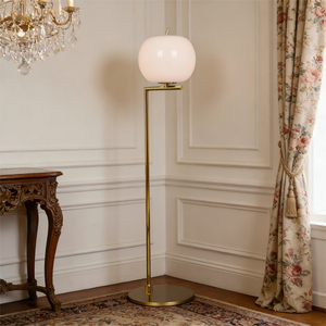 โคมไฟตั้งพื้นทรงแอปเปิ้ลโลหะสีทองสไตล์ยุโรปอเมริกัน กระจกหยกขาว แสงวอร์มไวท์ 2700K สำหรับโรงแรม ห้องนั่งเล่น ห้องนอน แสงสว่างภายในอาคาร - Product Image 1