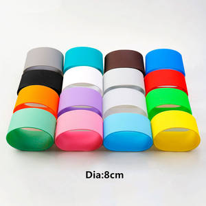 Funda de silicona universal para tazas, 8cm de diámetro resistente al calor y soporte antideslizante para vasos y tazas aislados - Product Image 1