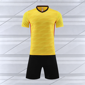 Ensemble de football personnalisé, maillot à manches courtes à séchage rapide, spécifique au match, logo personnalisable, vêtements d'entraînement de football - Product Image 4