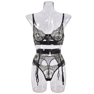 New Design Transparent Embroidery Luxury Lingerie Set Mesh Temptation Sexy Lingerie Underwear Sexy Lingerie Set for Women - Product Image 5