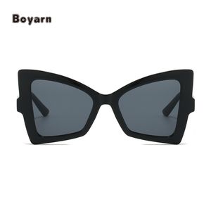 Fábrica al por mayor triángulo marco ojo de gato gafas de sol mujeres hombres moda mariposa diseño gafas doble Color degradado gafas de sol - Product Image 6