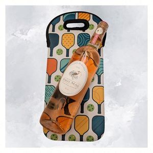 Envoltorio de Botella de Vino de Marca para Pickleball Incorpora la identidad de tu marca para máxima exposición. - Product Image 1