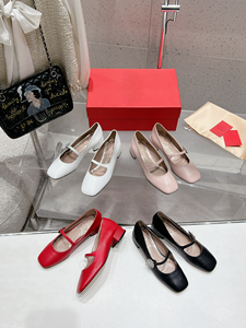 Zapatos de Tacón Bajo Grueso con Hebilla de Diamantes de Imitación y Punta Cuadrada Estilo Mary Jane de Cuero Negro para Mujer - Product Image 6