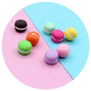 Cabochons plats en résine Macarons colorés pour la fabrication de bijoux DIY, coques de téléphone, accessoires pour épingles à cheveux, miniatures de nourriture pour maisons de poupées - Product Image 1