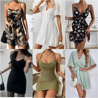 Vêtements de Mode en Gros Assortis pour Femmes, Robes et Hauts Grande Taille, Fournisseur d'Assortiments et Balles en Vrac pour Boutiques