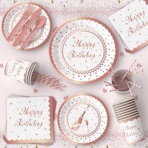 <span class=keywords><strong>Vaisselle</strong></span> <span class=keywords><strong>jetable</strong></span> élégante de couleur champagne personnalisable pour l'<span class=keywords><strong>anniversaire</strong></span> d'une fille - Product Image 3