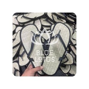 รองเท้าแตะหญ้าทะเลบลูโลตัส 2025 ราคาสุดคุ้ม เป็นมิตรกับสิ่งแวดล้อม สวมใส่สบาย เหมาะสำหรับใส่ในบ้าน - Product Image 1