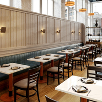Meubles de café, de restaurant et de salon modernes, canapé en cuir gris en forme de L, tables carrées en marbre et ensemble de chaises en bois