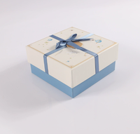 Boîte cadeau en carton de haute qualité avec base rigide, écologique, recyclable, en pâte recyclée, avec doublure en éponge, découpe à la presse, gaufrage mat