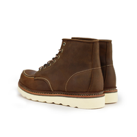 Sepatu Boots Kulit Crazy Horse Coklat Unisex Model Moccasin Bertali Goodyear, Sepatu Musim Dingin Pria, Bernapas, Anti-Slip, Sol Karet Persegi