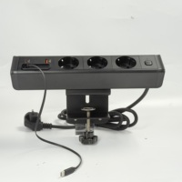 Nouvelle prise à pince 3AC Power + 2USB Output Desktop Power Socket avec câble de charge rétractable