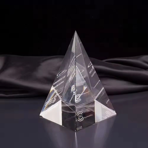 Danh dự của Tinh thể chất lượng cao tam giác rõ ràng Fengshui kim tự tháp chặn giấy 3D khắc laser tinh thể kim tự tháp cho quà tặng doanh nghiệp - Product Image 6