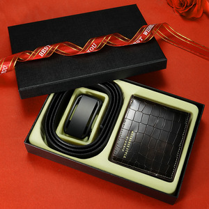 <span class=keywords><strong>Set</strong></span> Regalo <span class=keywords><strong>Cintura</strong></span> <span class=keywords><strong>e</strong></span> <span class=keywords><strong>Portafoglio</strong></span> in Pelle di Vacchetta per <span class=keywords><strong>Uomo</strong></span> con Fibbia Automatica in Lega Confezione Regalo di Alta Gamma Stile Business - Product Image 4