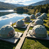 Dôme géodésique imperméable de luxe pour le glamping, abri pour hôtels, complexes hôteliers, camping, hébergements extérieurs et événements