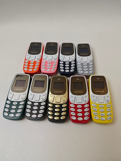 Factory Wholesale Small Size Phone 0.66 Inch Mini Phone