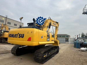Utilisé pour l'excavatrice sur chenilles hydraulique PC220 de 22 tonnes, excellent état, moteur et pompe fiables et efficaces, moment de charge élevé - Product Image 3