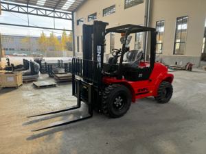 Montacargas SNSC de <span class=keywords><strong>3</strong></span> Toneladas con Motor Diésel, Frenos de Disco Húmedos, Cabina para Operador, Certificación de Seguridad ROPS/FOPS - Product Image 3