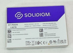 Intel SSD DC P5520 Seri 1.92TB NVMe U.2 Internal Server Metal SSD Baru PF2KX019T1TO - Product Image 2