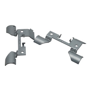 Support de fixation à ressort automobile en tôle de précision, usiné CNC sur mesure pour l'assemblage de pièces métalliques embouties, pour frein automobile - Product Image 2