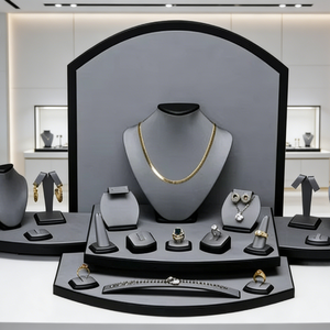 Ensemble de présentoirs à bijoux en cuir personnalisés, ensembles de présentoirs à bijoux pour les comptoirs de magasins de détail - Product Image 1