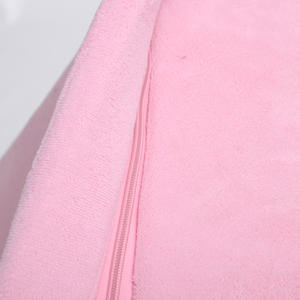 Eco-vriendelijke en duurzame hondenbedden, vervaardigd van duurzame materialen voor huisdiereigenaren die zorgen voor het milieu. - Product Image 4