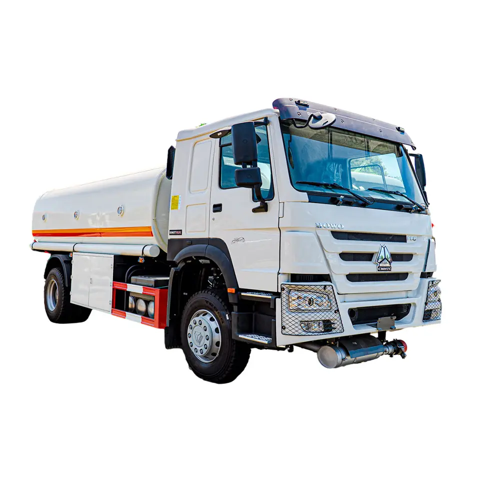 Prezzo di fabbrica HOWO 4*2 10cbm gasolio petrolio bianco rifornimento camion olio carburante camion serbatoio
