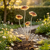 Sculpture de champignon en métal faite à la main OEM ODM avec piquet pour la décoration de jardin, de cour et de pelouse