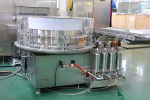 Aseptische Abfüllanlage für Fläschchen: Flüssigkeitsdosierer für Impfstoff-Fläschchen, Ampullen und Sirup mit CE und ISO - Product Image 2