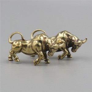 Llavero de latón retro con figura de toreo, colgante de metal de cobre con animal del zodiaco, toro, para coche, joyería, abalorios - Product Image 4