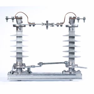 Interruptor seccionador compuesto para exteriores de alto voltaje de suministro Interruptor seccionador de corte de carga ajustado personalizado - Product Image 1