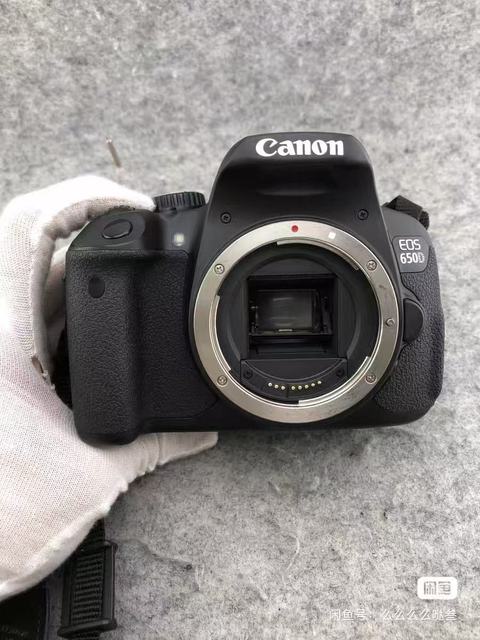 For EOS 650D Second Hand Used DSLR Camera with Battery Charger Memory Card Grade a 8MP HD Video 10X Optical Zoom