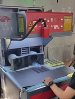 Écusson en silicone 3D injecté en relief de qualité supérieure pour vêtements de travail de marque, durable et résistant au lavage, source usine B2B