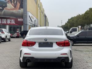 BMW Série 1 d'occasion, modèle 2021, 120i M Sport Shadow Edition, 21 104 milles, 1.5T avec 140 ch, conduite à gauche - Product Image 3