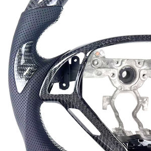 Volant de voiture personnalisé en fibre de carbone pour Infiniti G37 2007-2015, design de style course, expédié depuis l'entrepôt américain - Product Image 5