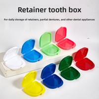 Boîte de rangement en plastique pour appareil dentaire, boîte de rangement pour aligneurs orthodontiques de taille moyenne, perforée d'un seul côté, aseptique