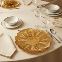 Assiettes de présentation de luxe dorées de 13 pouces à prix de gros, motif personnalisé pigmenté, durables et réutilisables pour mariages, anniversaires et dîners