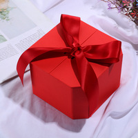 Petite invitation de fête de luxe prune imprimée sur mesure faveurs emballage doux cadeau de mariage boîte de chocolat boîte de bonbons avec ruban