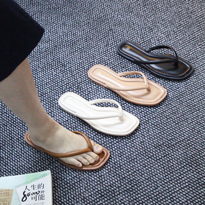 High-quality Summer New Design Ankle-friendly Comfortable <b>Soft</b>-soled Flat Ladies' Sandals and <b>slippers</b> - Product Image 1