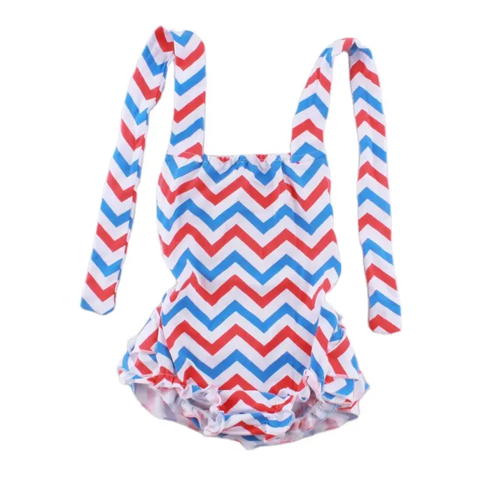 Groothandel Seersucker Bubble Rood Wit Blauw Chevron Mouwloze Baby Meisjes Romper Sunsuit Patriottische Juli Gesmokte Bubbels