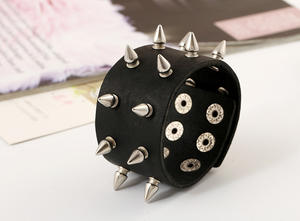 Haute Qualité Style Européen Américain Punk <span class=keywords><strong>Rock</strong></span> Band Bijoux De Mode En Cuir Véritable Alliage Goujons Bracelet Bracelet - Product Image 4