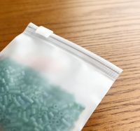 Sacs de rangement givrés refermables en gros avec fermeture éclair pour perles, pour les packs de recharge DIY et l'emballage de tri de produits finis