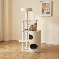 Arbre à chat polyvalent avec plusieurs niveaux, tube en carton, griffoir et maison d'activités pour chat Maine Coon