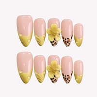 Kuku Akrilik Tempel Motif Leopard Manis Warna Nude Pink Krim-Kuning French 3D Hiasan Bunga Tetesan Air Bentuk Almond Lucu Kuku Palsu