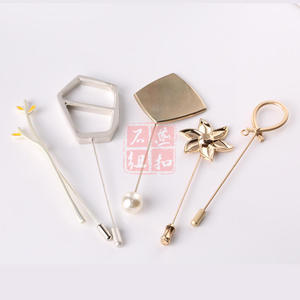 Fashion Brooch Pins Gold Plated Zinc Alloy Star Shape Daily Wear Decorative Accessories - Product Image 2