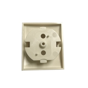 Toma de corriente universal industrial a prueba de agua IP44 con cubierta - Product Image 5