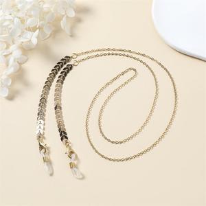 Chaîne de lunettes en métal à la mode pour femmes, chaîne en alliage, design en forme de cœur et de papillon, style collier pour usage quotidien - Product Image 2