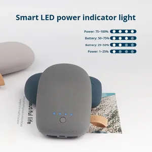 Mini banque en plastique 5W grande <span class=keywords><strong>capacité</strong></span>, forme de galet, petite, portable, multi-ports USB, coque cylindrique en aluminium, cadeau avec logo d'entreprise - Product Image 3