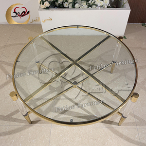 Table basse ronde en acrylique transparent de conception contemporaine avec cadre doré luxueux, romantique et élégant pour le salon - Product Image 3